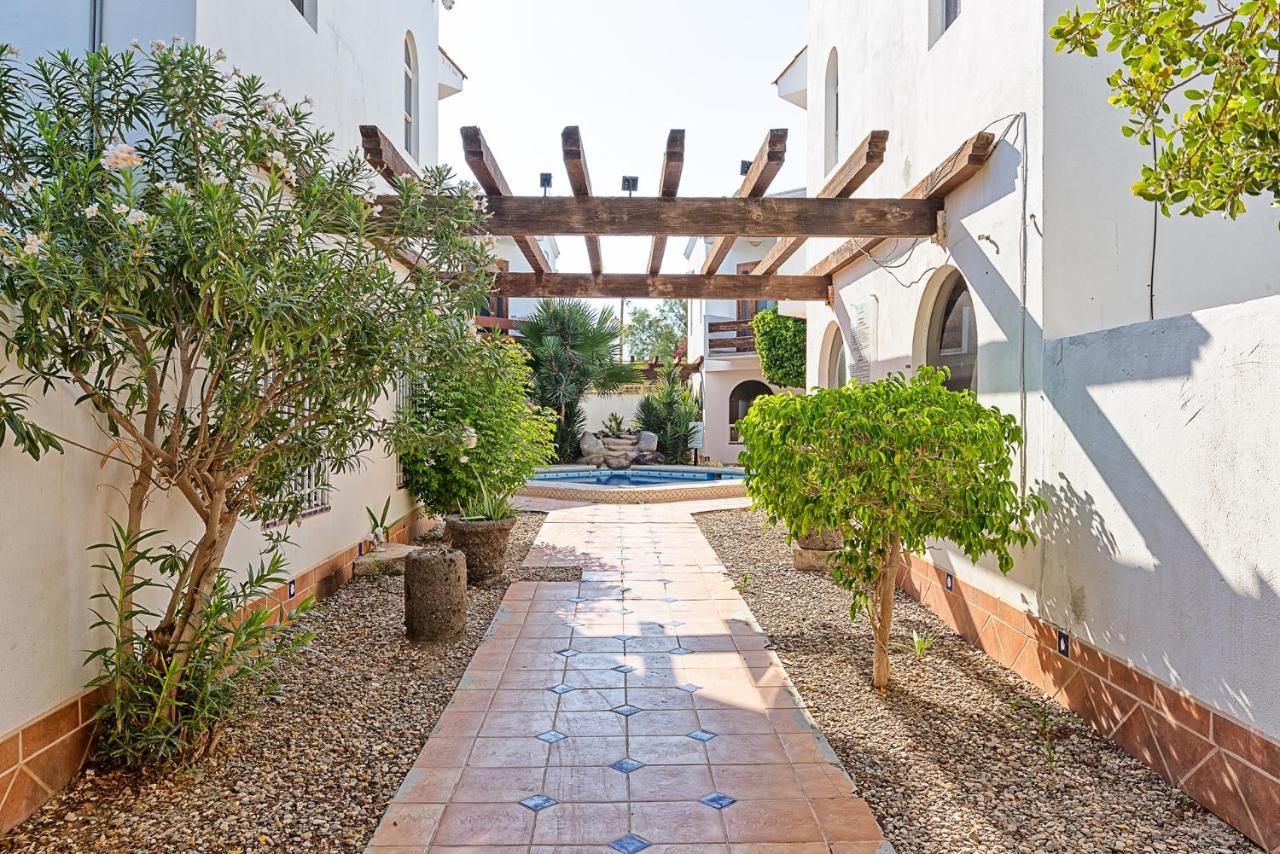 Villa Relax 1 By Kivoya Rocky Point Exterior photo