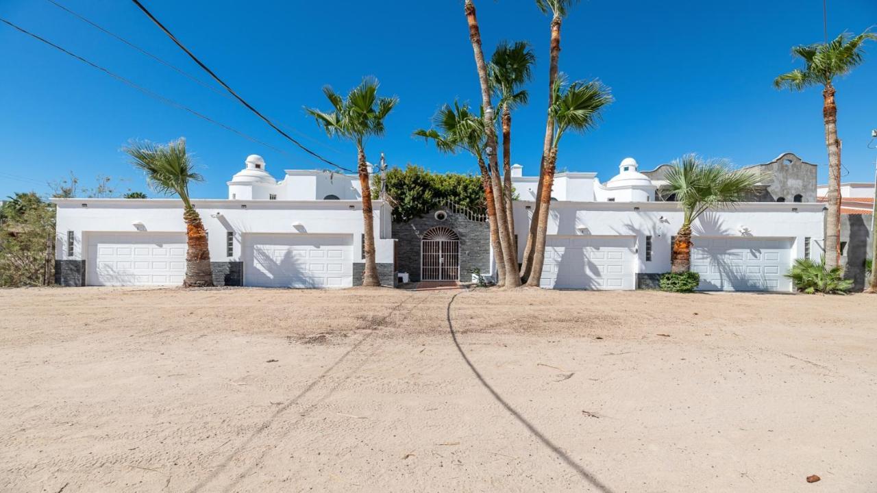 Villa Relax 1 By Kivoya Rocky Point Exterior photo